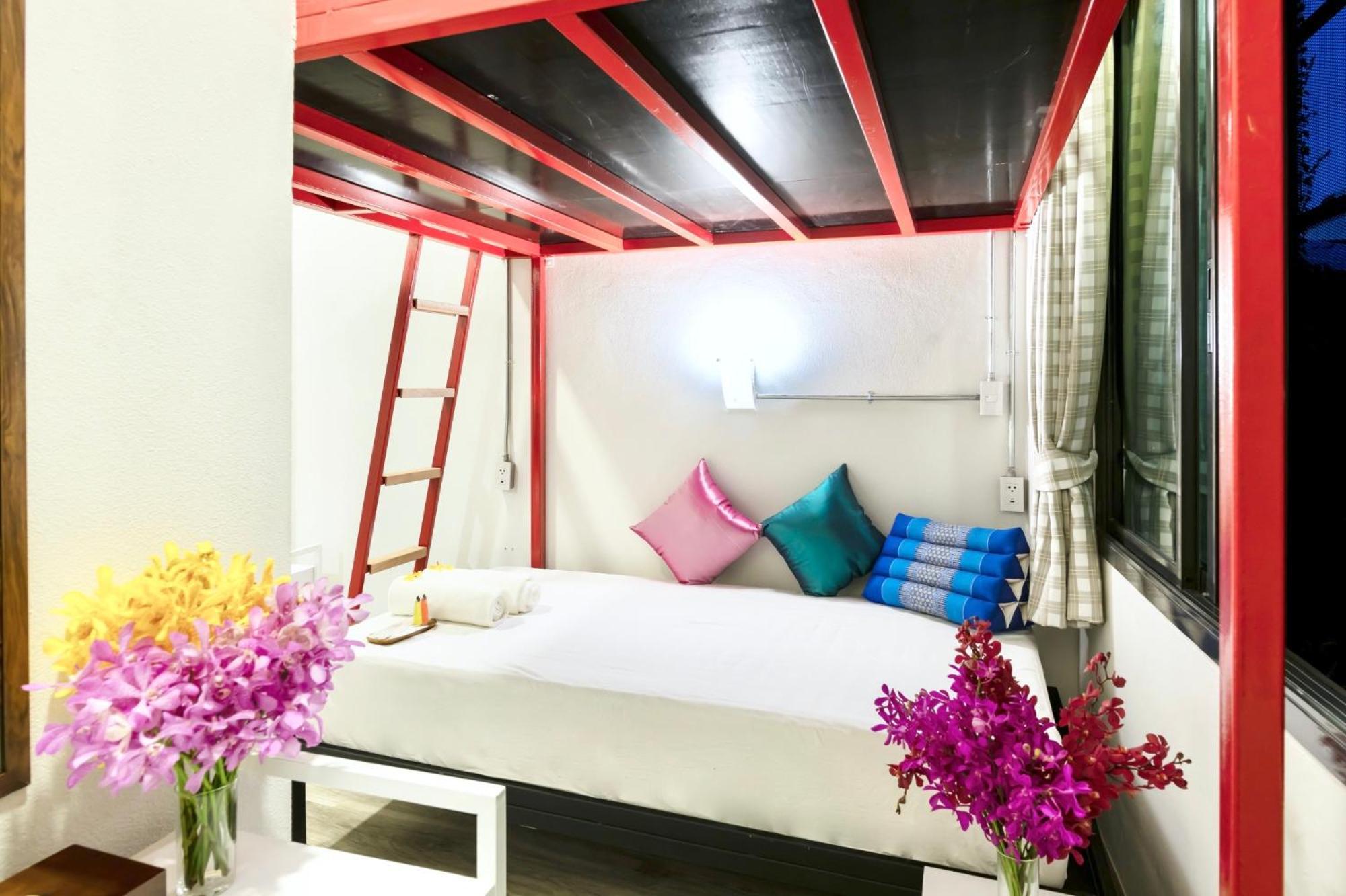 Red Door Heritage Hotel Бангкок Экстерьер фото